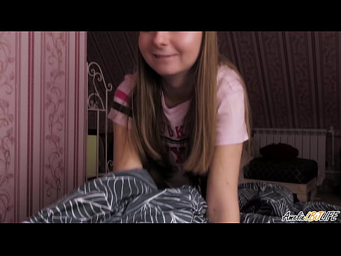 ❤️ Blondina îi suge adânc prietenei ei și primește spermă în gură ❤ at us ❤